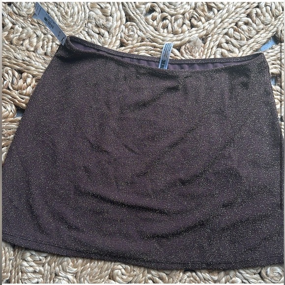 Glittery brown 3 piece swim set from Victoria’s Secret.  Size M-DD. New. - Picture 11 of 12